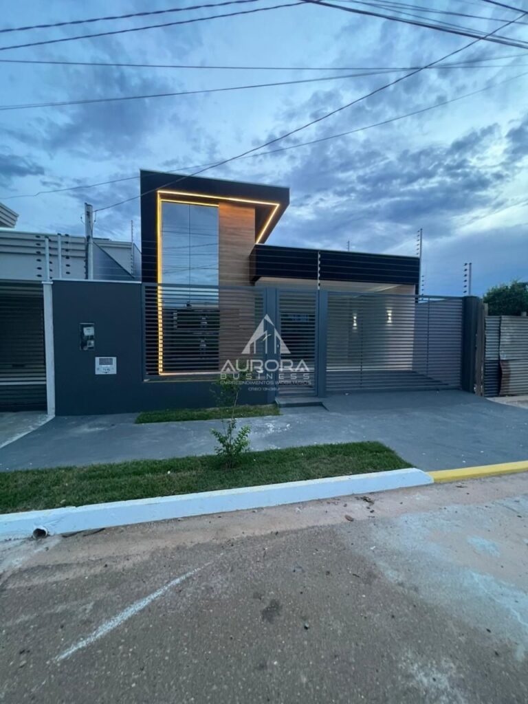 Casa à Venda no Parque Sagrada Família 